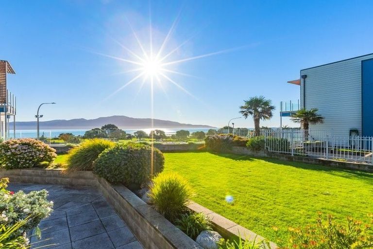 Photo of property in 4-u31 Seaview Road, Paraparaumu Beach, Paraparaumu, 5032