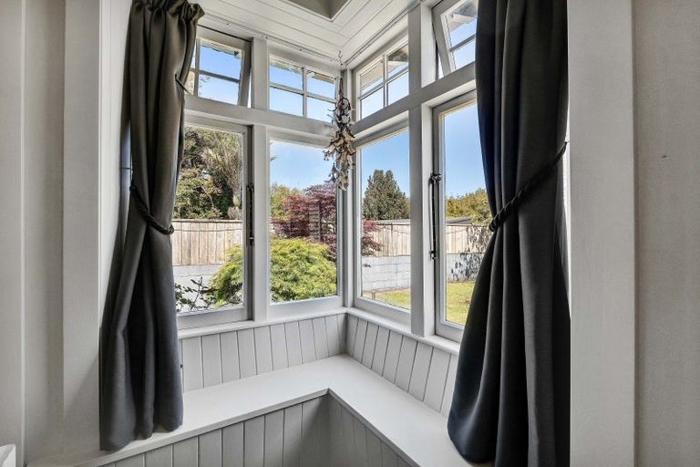 Photo of property in 263 Huatoki Street, Upper Vogeltown, New Plymouth, 4310