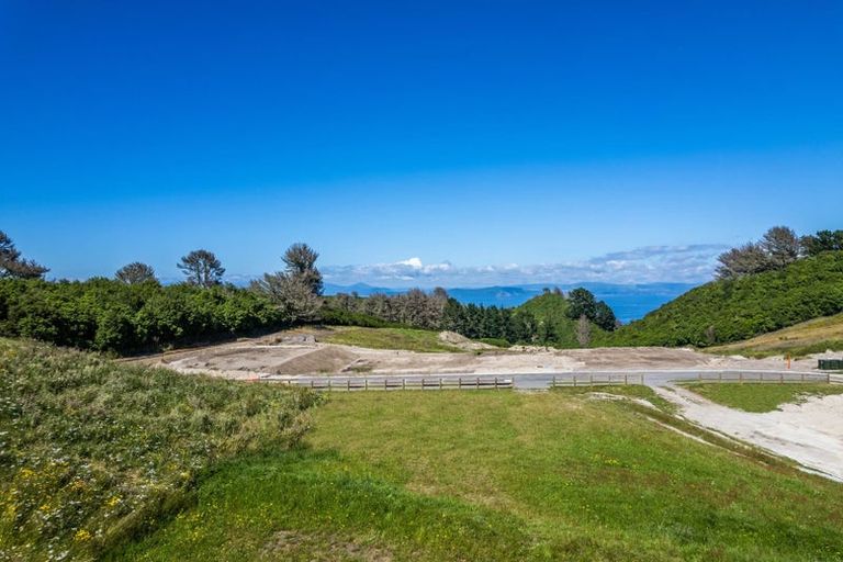 Photo of property in 3 Glendas Way, Acacia Bay, 3385