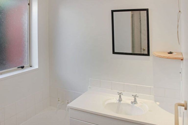 Photo of property in 12 York Tong Place, Addington, Christchurch, 8024