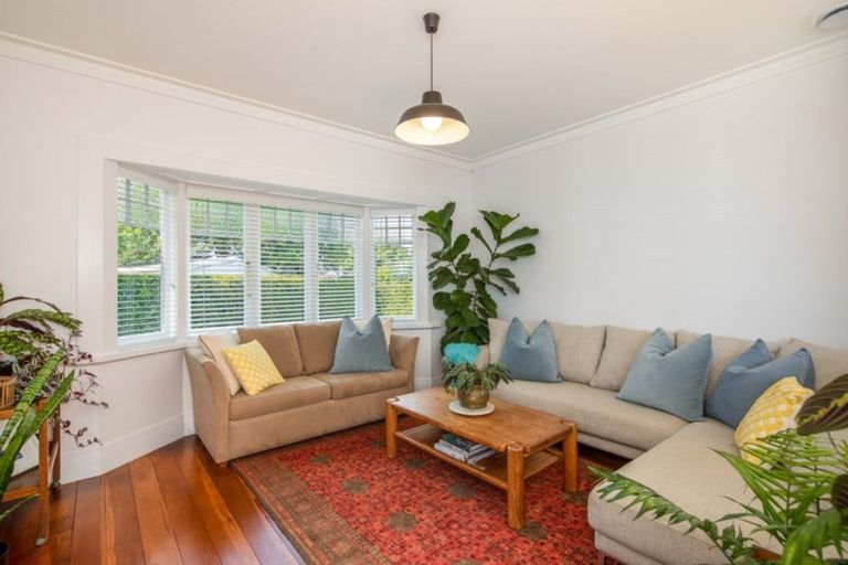 Photo of property in 1 Queen Street, Riverhead, 0820