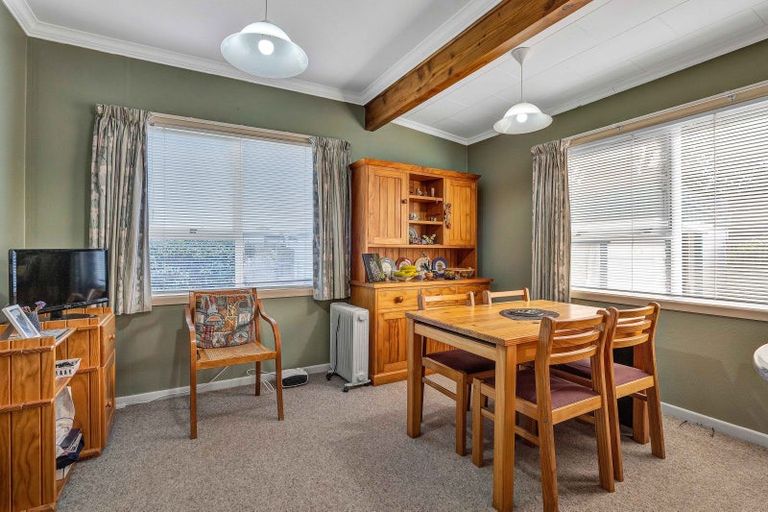 Photo of property in 125 Seaview Road, Westown, New Plymouth, 4310