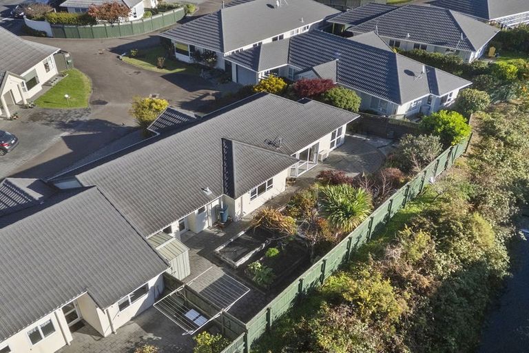 Photo of property in 18 Millwood Place, Silverstream, Upper Hutt, 5019