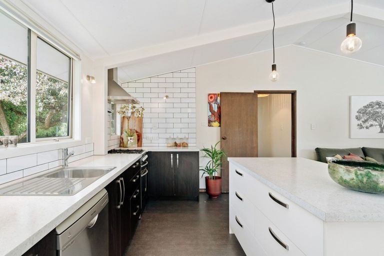 Photo of property in 21 Hunter Crescent, Wanaka, 9305