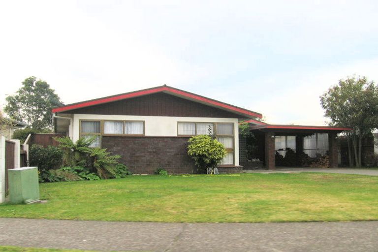 Photo of property in 5 Cooke Place, Taradale, Napier, 4112