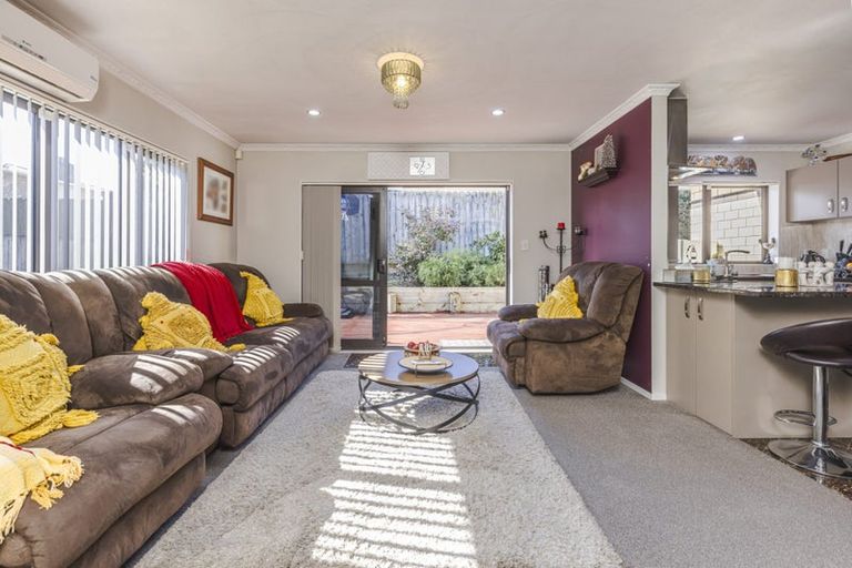 Photo of property in 50b Great South Road, Manurewa, Auckland, 2102