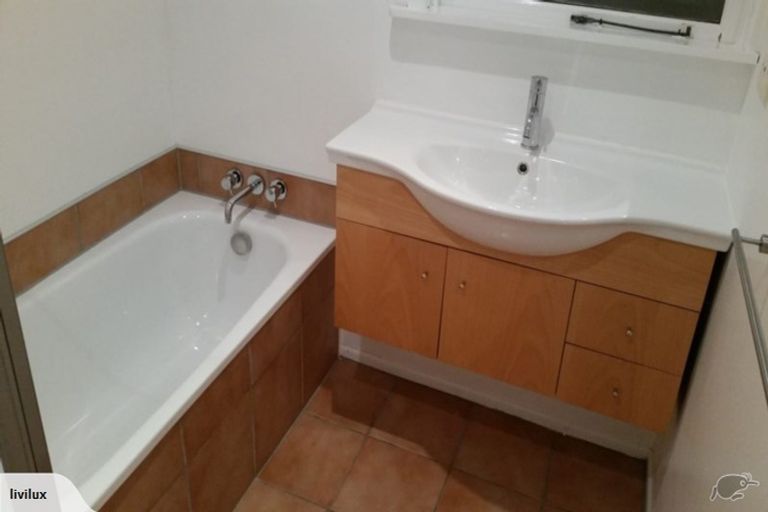 Photo of property in 41 Hudson Street, Island Bay, Wellington, 6023