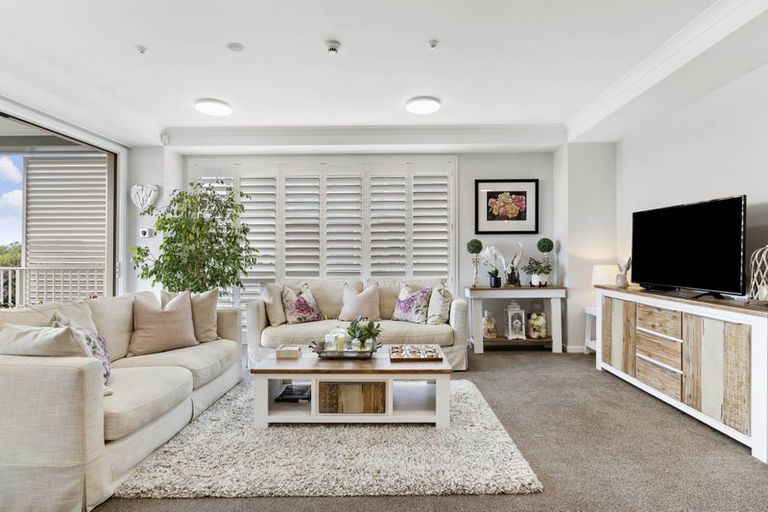 Photo of property in 259 Hibiscus Drive, Orewa, 0931