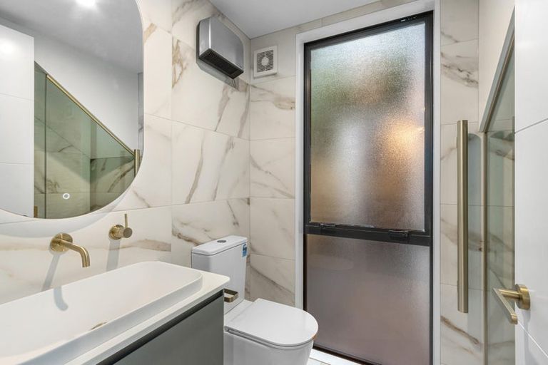 Photo of property in 3/74 Caledonian Road, St Albans, 8014