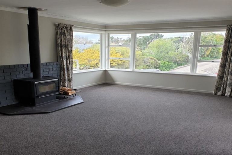 Photo of property in 131 Queen Street, Waiuku, 2123