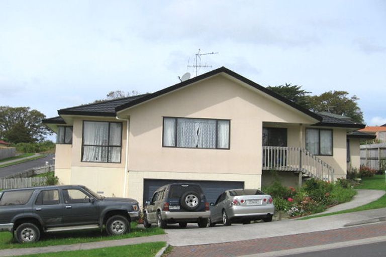 Photo of property in 34 Hewlett Road, Massey, Auckland, 0614