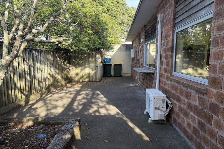 Photo of property in 19 Lyn Street, Lynmouth, New Plymouth, 4310