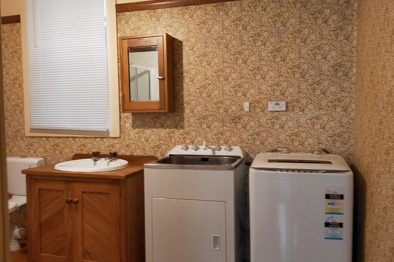 Photo of property in 147 Wallace Street, Mount Cook, Wellington, 6021