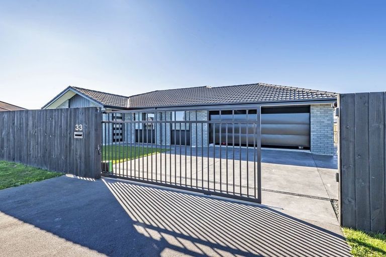 Photo of property in 33 Lunn Crescent, Leeston, 7632