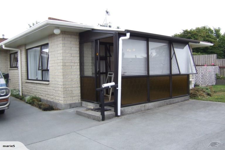 Photo of property in 2/2 Broadway, Waitara, 4320