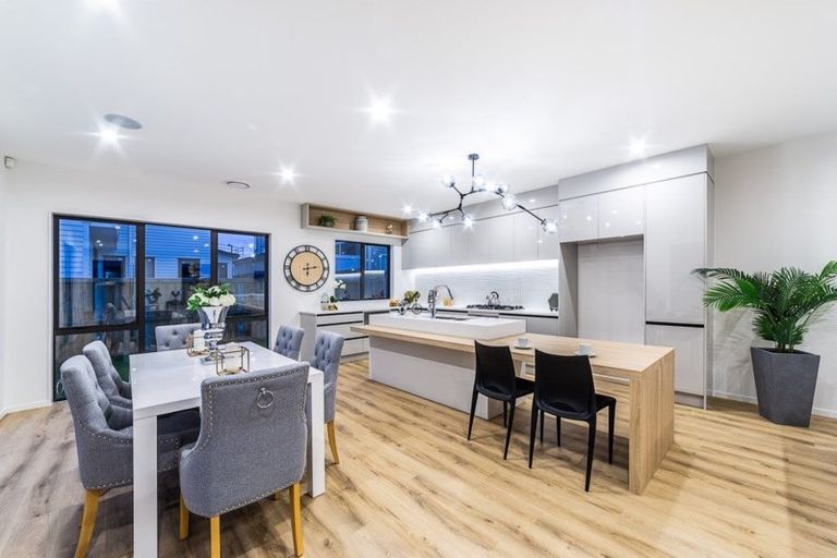 Photo of property in 15 Kearns Drive, Hobsonville, Auckland, 0616