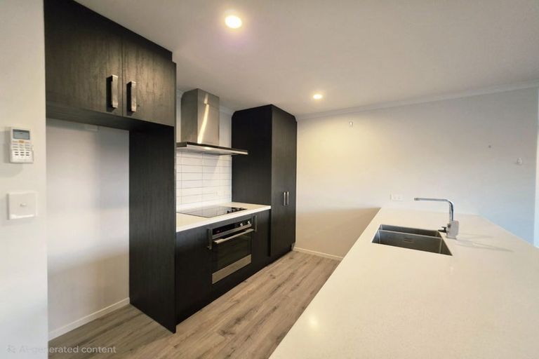 Photo of property in 112 Hinemoa Street, Levin, 5510
