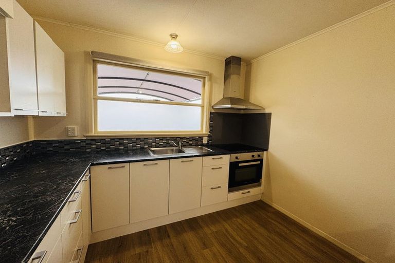 Photo of property in 14 Kiwi Court, Roslyn, Palmerston North, 4414