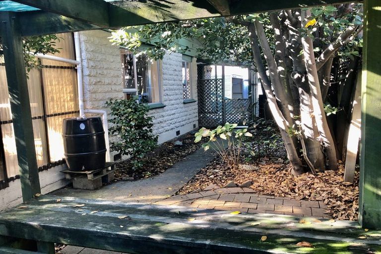 Photo of property in 2/19a Parkers Road, Tahunanui, Nelson, 7011