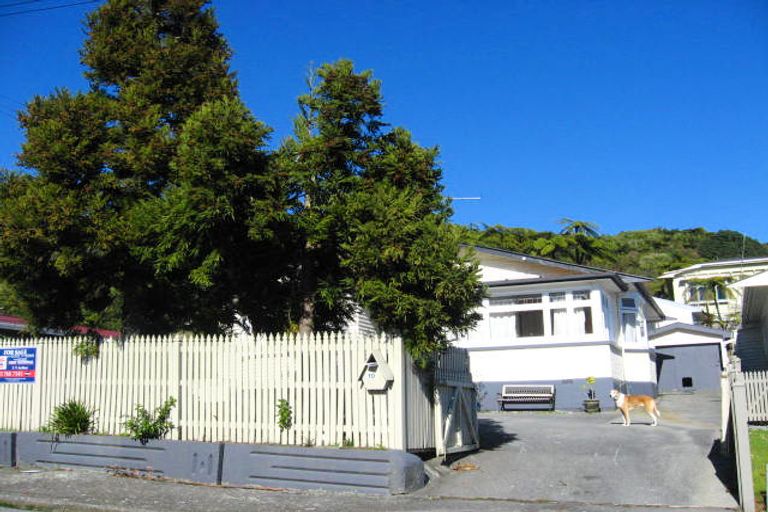 Photo of property in 10 Rochfort Street, Greymouth, 7805