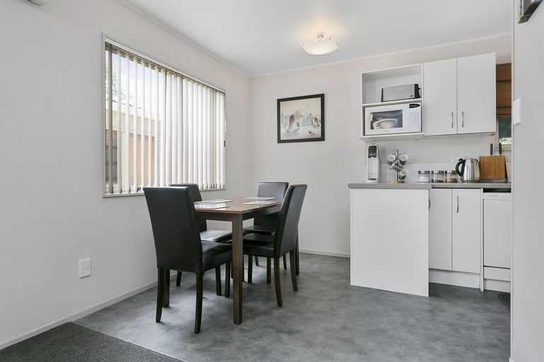 Photo of property in 90a Moore Street, Leamington, Cambridge, 3432