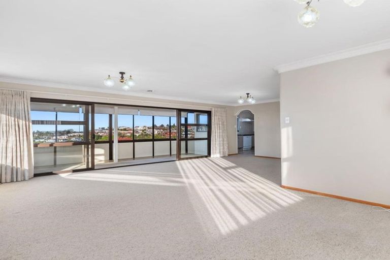 Photo of property in 9b Tirinui Crest Road, Otumoetai, Tauranga, 3110