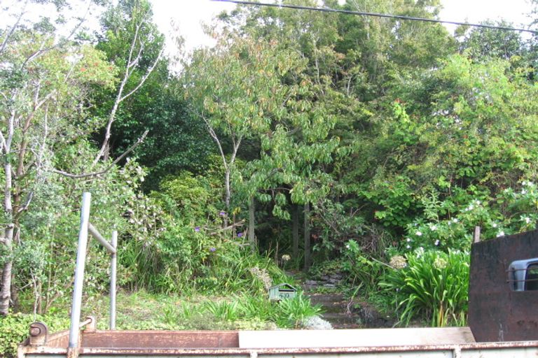 Photo of property in 59 Minnehaha Avenue, Titirangi, Auckland, 0604