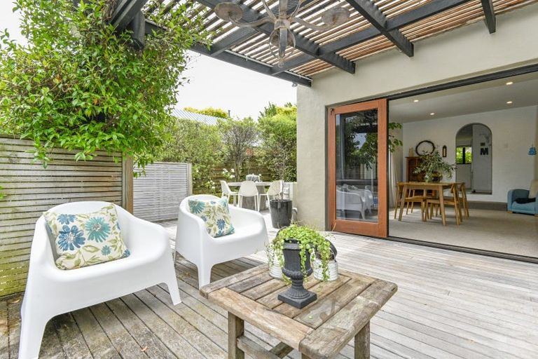 Photo of property in 3 Greenwood Road, Havelock North, 4130