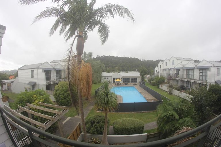 Photo of property in 15/5 Carolina Place, Albany, Auckland, 0632