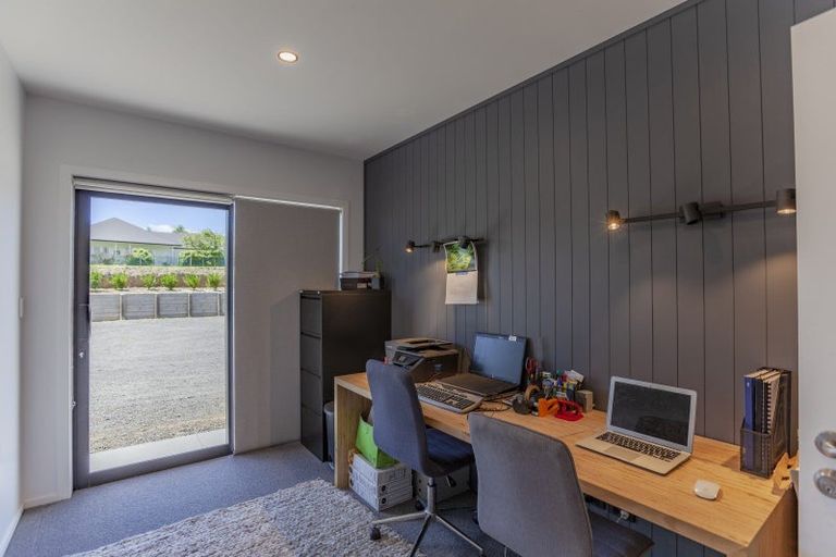 Photo of property in 18d Graingers Lane, Waipukurau, 4282