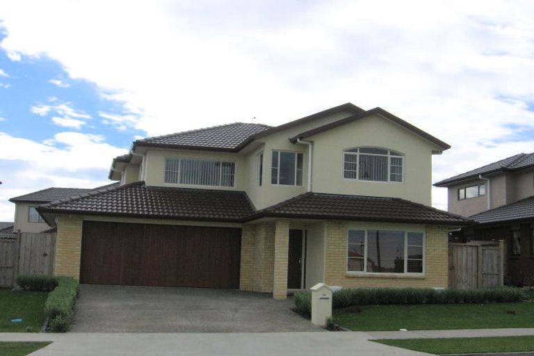 Photo of property in 74 Cyril French Drive, Flat Bush, Auckland, 2016