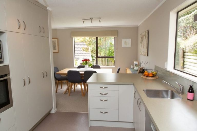 Photo of property in 4 Otonga Way, Churton Park, Wellington, 6037