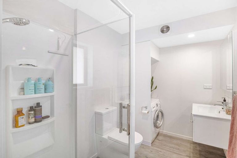 Photo of property in 80a Shakespeare Road, Waltham, Christchurch, 8023