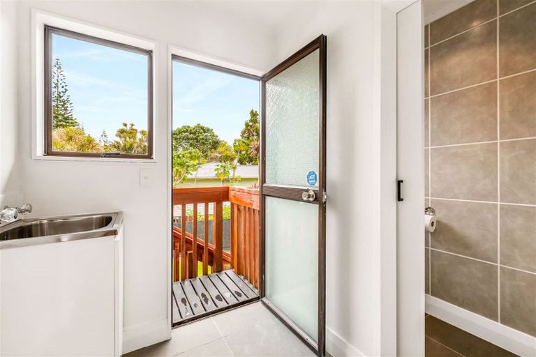Photo of property in 2/14 Matama Road, Glen Eden, Auckland, 0602