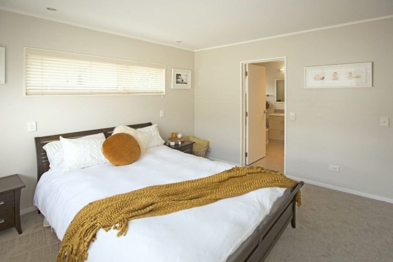 Photo of property in 22a Greta Place, Stanmore Bay, Whangaparaoa, 0932