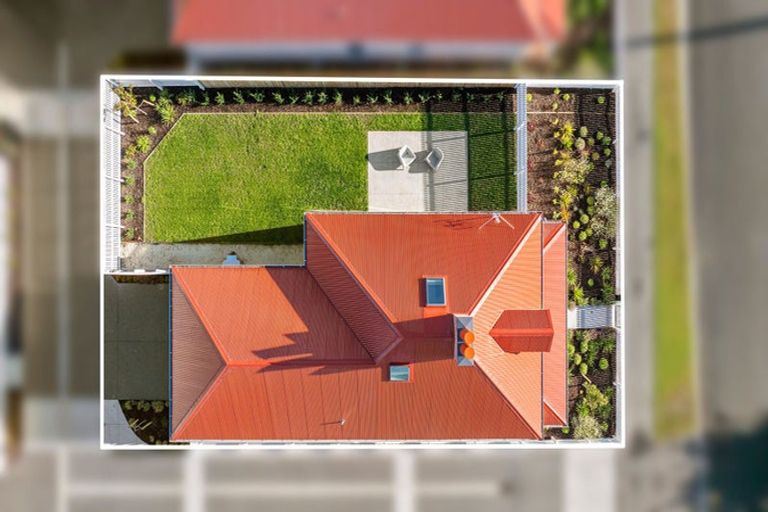 Photo of property in 7a Waitikiri Drive, Parklands, Christchurch, 8083