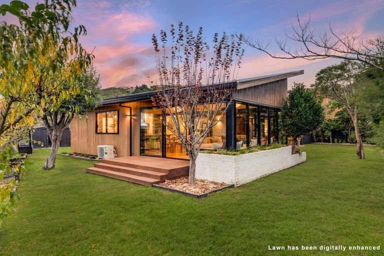 Photo of property in 25 Landsdowne Terrace, Cashmere, Christchurch, 8022