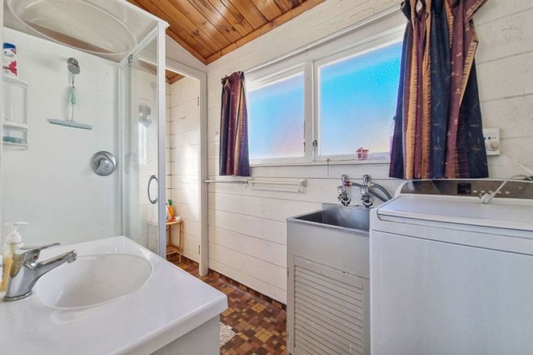 Photo of property in 30 Neil Road, Fairy Springs, Rotorua, 3015