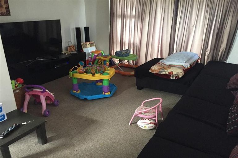 Photo of property in 1/6 Cornwall Road, Papatoetoe, Auckland, 2025
