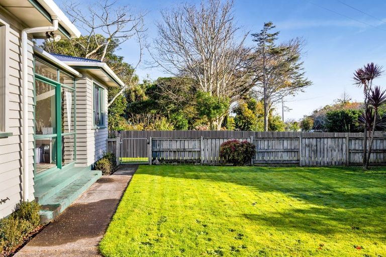 Photo of property in 351 South Road, Hawera, 4674