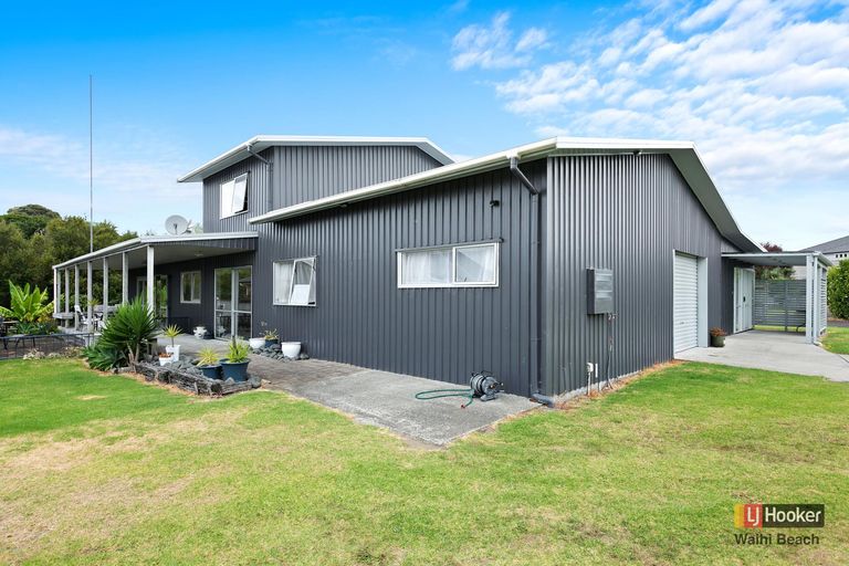 Photo of property in 11 Ocean Breeze Drive, Waihi Beach, 3611