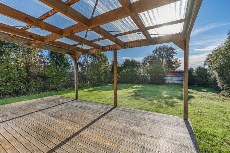 Photo of property in 5 Castle Street, Waihola, Milton, 9073