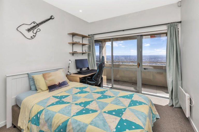 Photo of property in 34 Harry Ell Drive, Cashmere, Christchurch, 8022