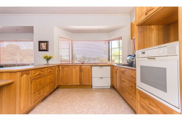 Photo of property in 209 Woodlands Park Road, Titirangi, Auckland, 0604