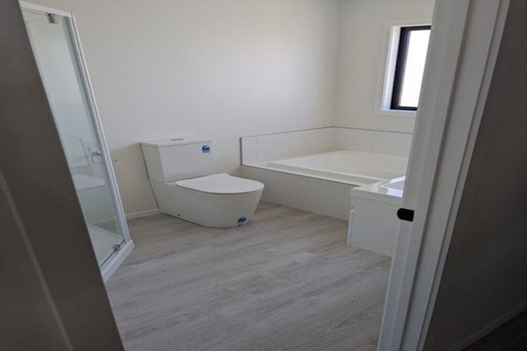 Photo of property in 10 Waddell Street, Lake Hawea, 9382