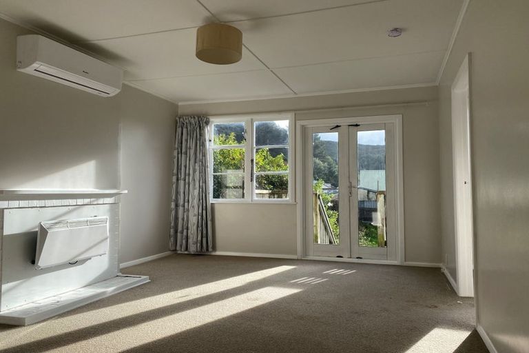 Photo of property in 26-28 Judd Crescent, Naenae, Lower Hutt, 5011