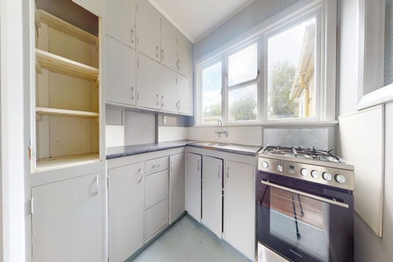 Photo of property in 1 Kotare Street, Aramoho, Whanganui, 4500