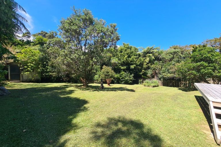 Photo of property in 70 Driving Creek Road, Coromandel, 3506