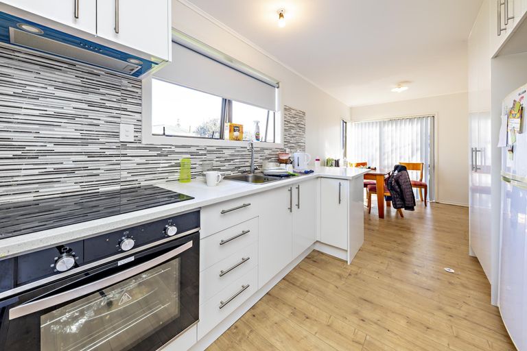 Photo of property in 3 Dewhurst Place, Favona, Auckland, 2024