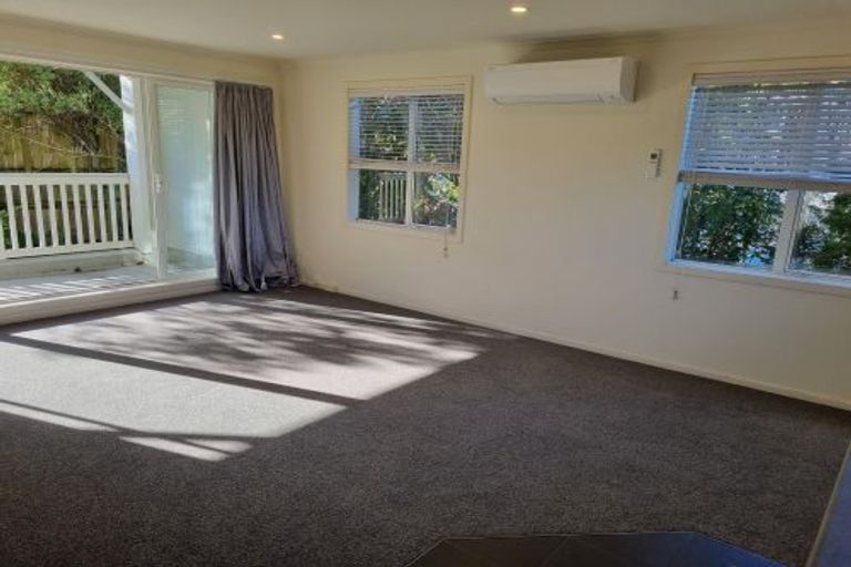 Photo of property in 4/57 Simla Crescent, Khandallah, Wellington, 6035